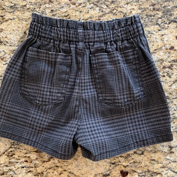 Love Fire Girls Shorts. Size S - Picture 2 of 3